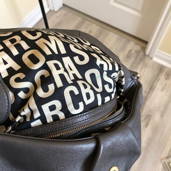 Marc by Marc Jacobs Dark Gray Leather Bag Adjustable Strap Gold Hardware Pebble - Picture 11 of 16